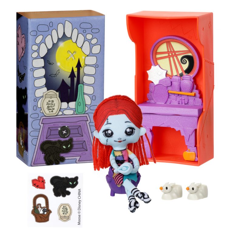 Disney Sweet Seams Mystery Doll & Playset - (1 Pack)