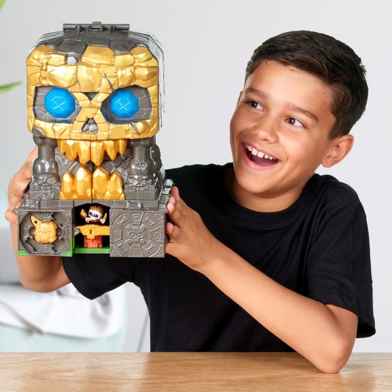 Treasure X Lost Lands Skull Island Playset - Collectibles